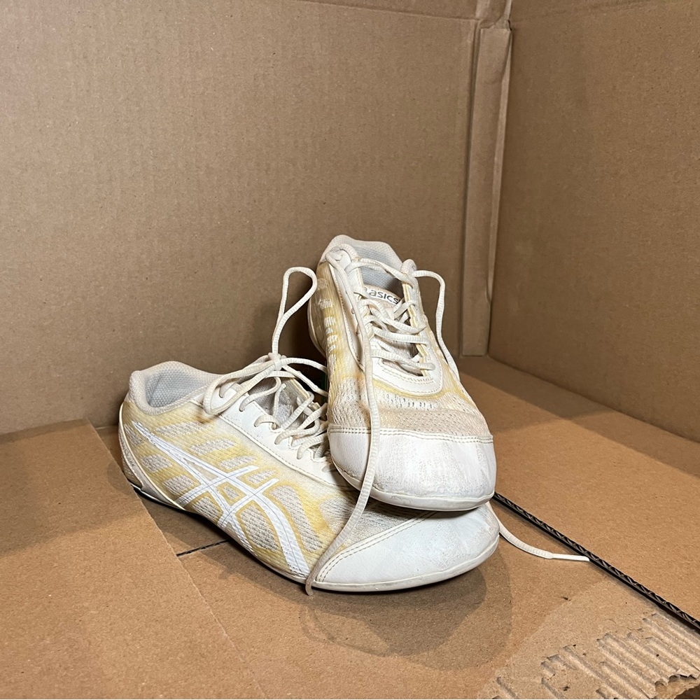 ASICS Ultimate cheer shoes